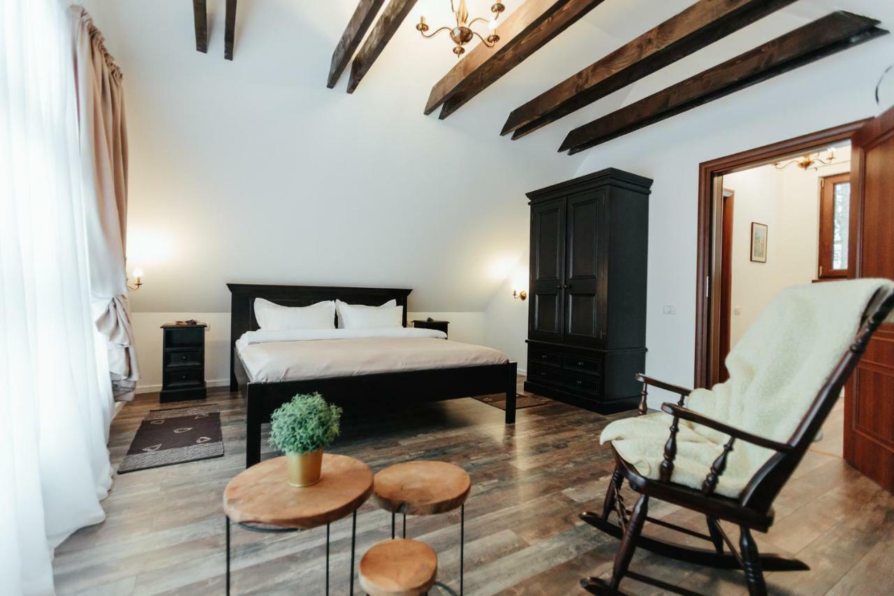 Casuta Boema Villa Risnov Bagian luar foto